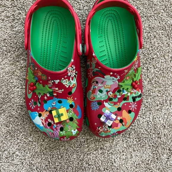 Disney crocs - Picture 3 of 3